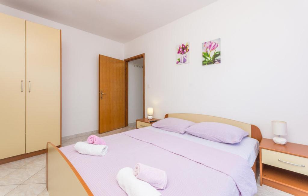 Apartments Mikulic Biograd Na Moru Bagian luar foto