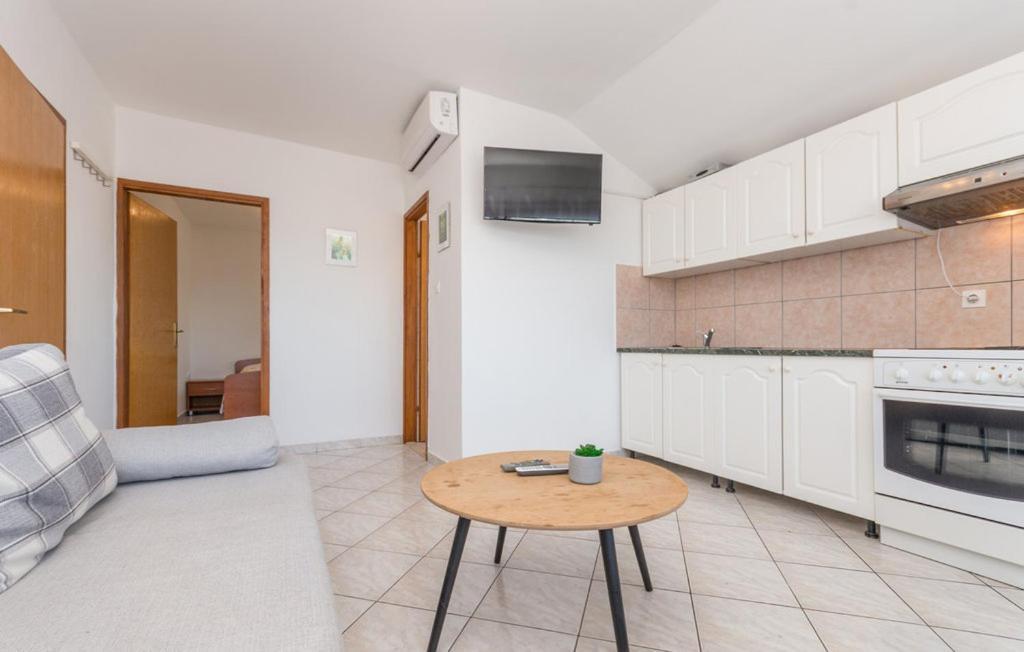 Apartments Mikulic Biograd Na Moru Bagian luar foto