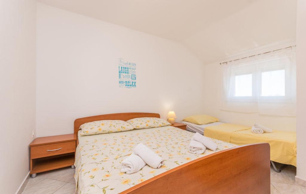 Apartments Mikulic Biograd Na Moru Bagian luar foto