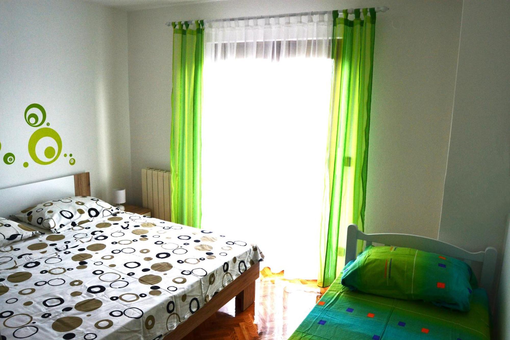 Apartments Mikulic Biograd Na Moru Ruang foto