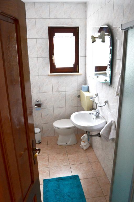 Apartments Mikulic Biograd Na Moru Bagian luar foto